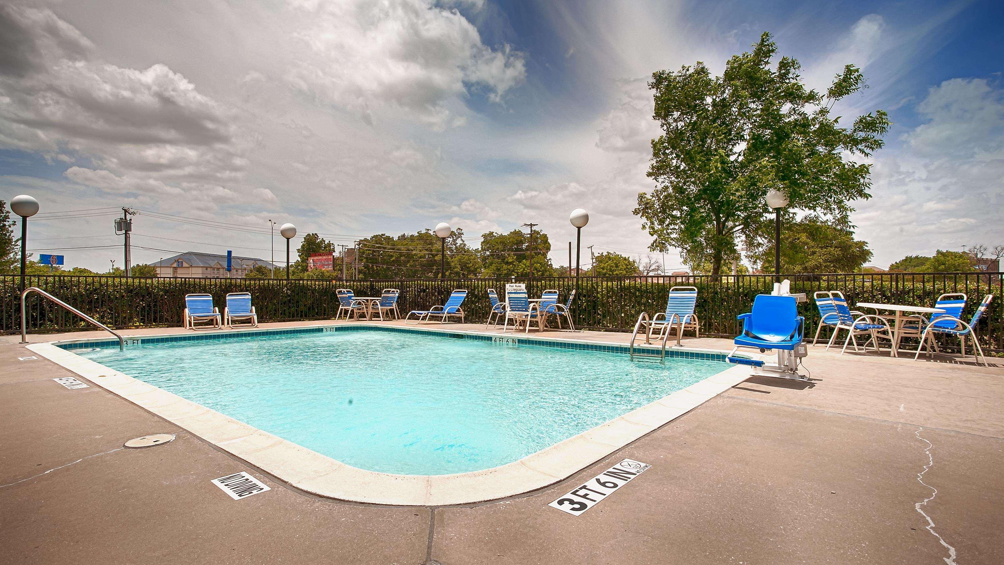Best Western Northwest Inn Dallas Exterior photo
